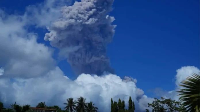 alert-level-itinaas-bulkang-mayon-kasunod-kan-eruption-ngoniang-aldaw