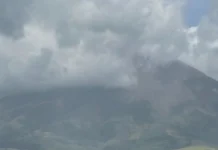 Mt. Mayon, nagkaigwa nin moderately explosive eruption