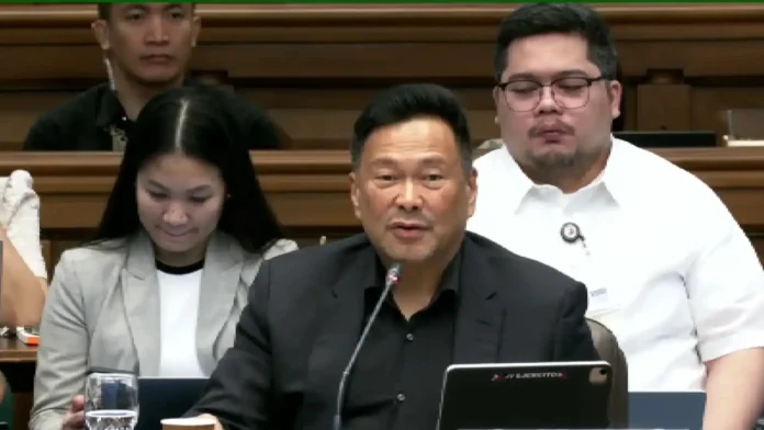 sen-ejercito-kinondenar-pilipinong-kumakampi-china-isyu-kan-wps