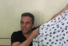 Komedyanteng si Sebastian Maniscalco napiling host ng MTV Video Music Award ngayong taon Sebastian Maniscalco