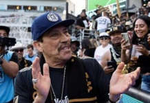 Pagsagip ng actor na si Danny Trejo sa naaksidenteng sanggol hinangaan Danny Trejo