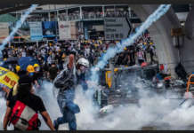 Gas masks, helmets at goggles mabenta ngayon sa Hong Kong cropped Hong Kong protest rallies demos