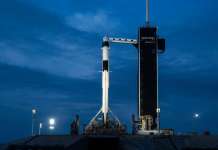 Makasaysayang pag-orbit ng SpaceX, ipinagpaliban dahil sa sama ng panahon spaceX