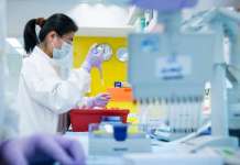 ‘Oxford/AstraZeneca COVID vaccine ready na rin ipamahagi sa UK simula sa Lunes’ Covid VACCINE ASTRAZENECA