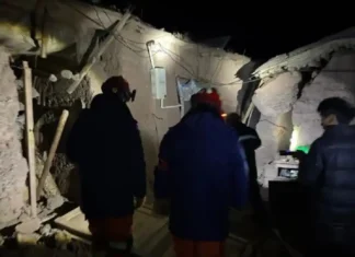 Magnitude-7 na lindol sa China, ikinasawi ng 16 indibidwal