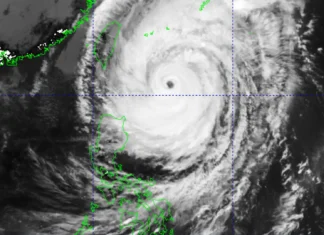 Super Typhoon Rosal, lalo pang lumapit sa PH, ngunit nabawasan ang lakas ng hangin