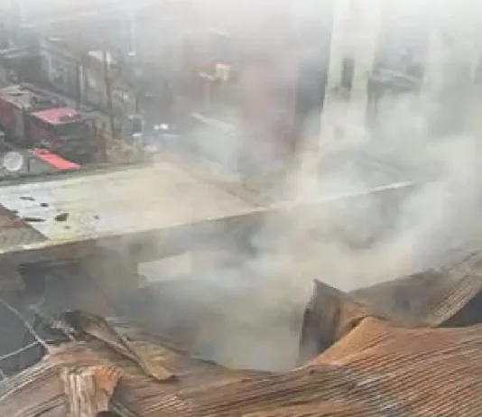 16 ka mga indibidwal, patay sa sunog sa pabrika sang tela sa Bangladesh