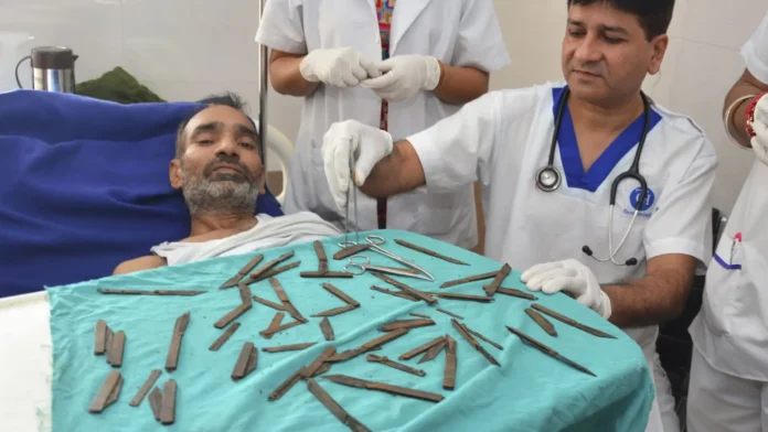 40 ka kutsilyo, natukiban sa tiyan sang isa ka lalaki