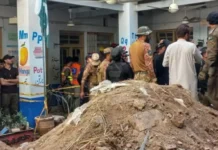 32 ka mga estudyante, patay matapos narumpag ang atop sang eskwelahan sa Pakistan