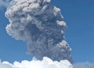 Mayon volcano, yara na sa alert level 3 matapos ang mabaskog nga paglupok