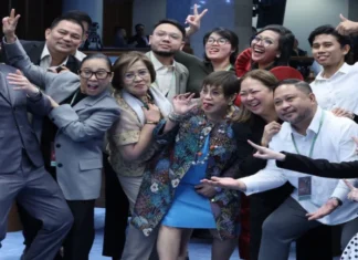 Representative Gerville Luistro, nag-sorry kay SP Gatchalian sa wacky photo sang prosecution panel sa Senate plenary