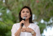VP Leni Robredo, nag-ikot at namigay ng relief goods sa mga biktima ng magkasunod na lindol sa Itbayat, Batanes