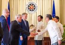 PBBM, nakatanggap ng cowboy boots mula sa congressman ng Texas, USA