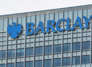 British bank, magbabawas ng 5,000 trabaho sa gitna ng pagpapalawak ng paggamit ng AI
