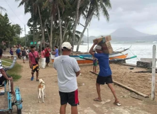 DSWD, NAMAHAGI NG 86 FAMILY FOOD PACKS SA MGA EVACUEE SA CALAYAN; BABUYAN CLARO IS, MAAGANG NAGHANDA SA BAGYONG ROSAL