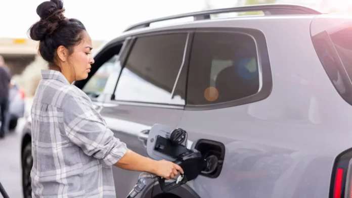 Inflation sa Estados Unidos, umakyat sa 3.7% dahil sa pagtaas ng presyo ng gasolina