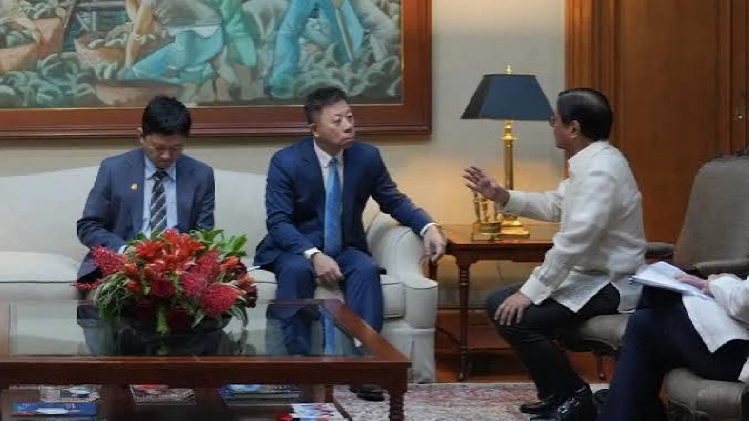 Sampung kongresista, hinimok si Pangulong Marcos na ipabalik sa China si Ambassador Jing Quan
