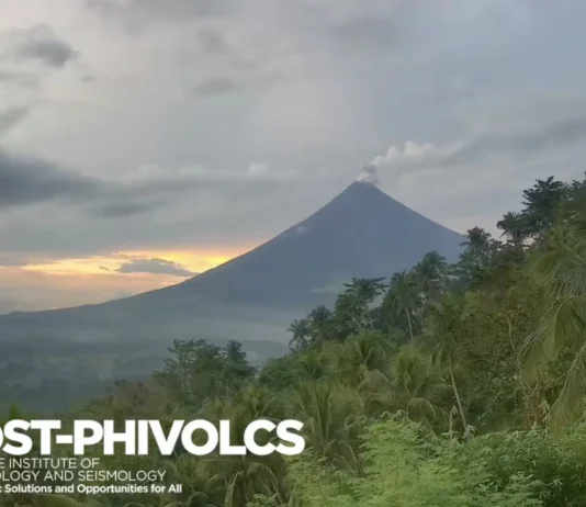 Posibleng ashfall, babala ng OCD matapos magbuga ng abo ang Bulkang Mayon