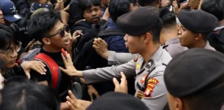 Mga estudyante sa Indonesia, nagprotesta laban sa forest fires at mga polisiya ni Indonesia President Prabowo