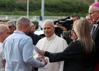 Pope Leo, nakabalik na sa Vatican matapos ang operasyon sa kanser sa baga