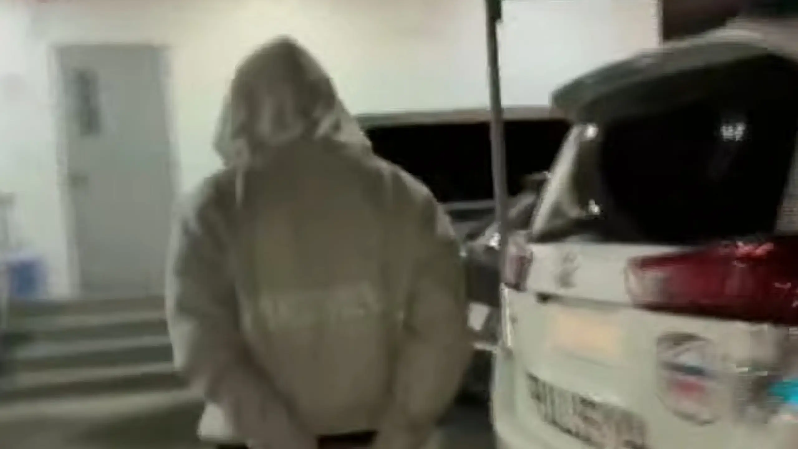 Person of interest sa pagkamatay ng babaeng natagpuang nasa loob ng refrigerator, arestado