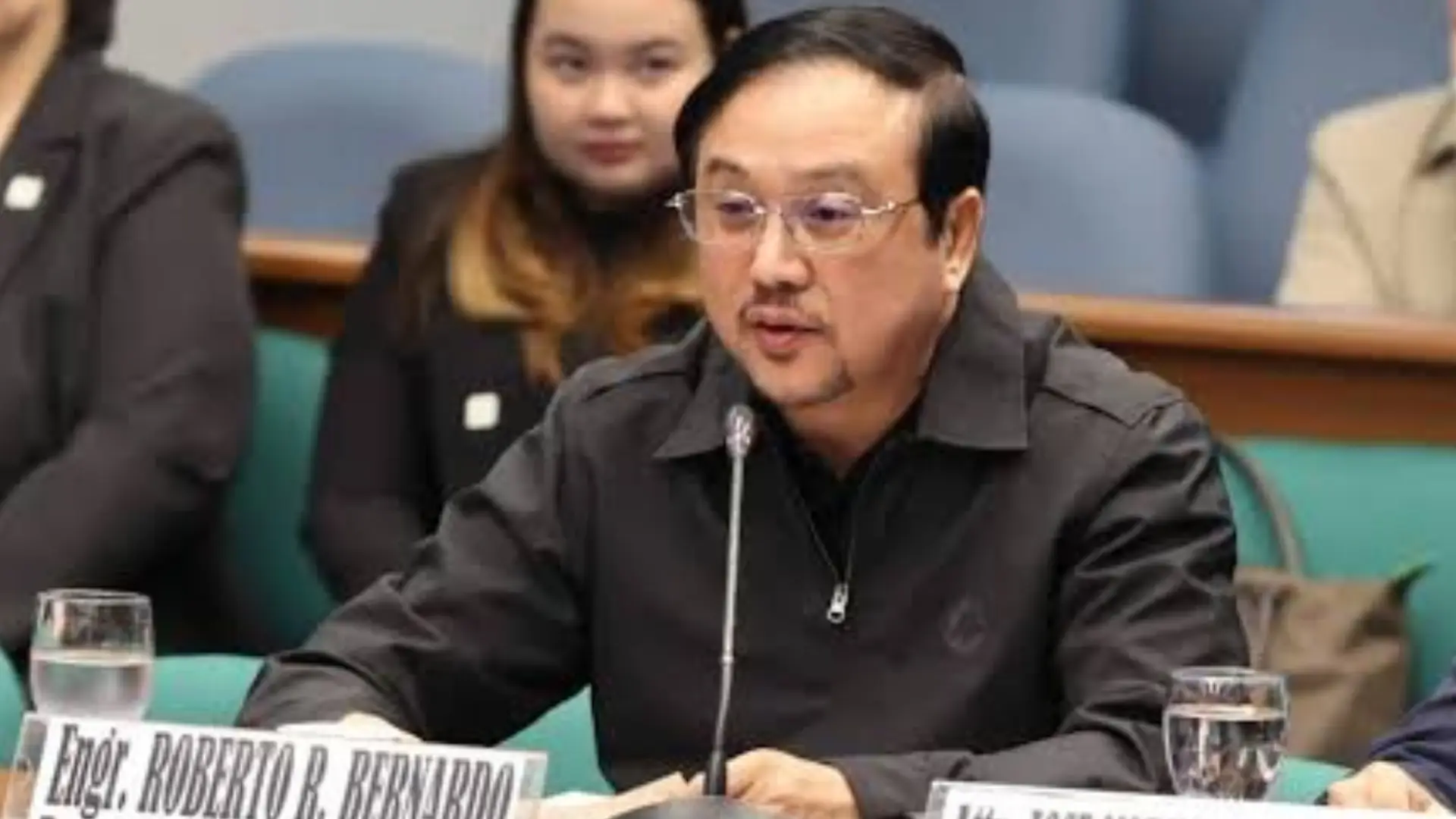 Dating DPWH Usec. Bernardo, itinangging nakipagtransaksyon kay Romualdez
