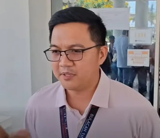 Pumalit kay Henry Alcantara sa DPWH, ipinakilala ni outgoing Sec. Dizon