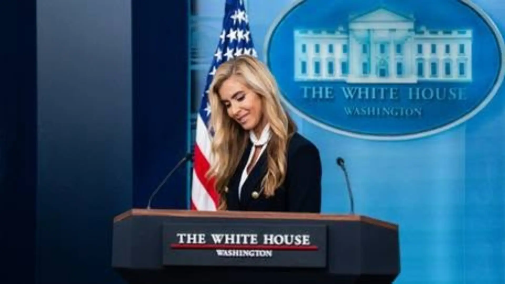 White House press secretary, sinibak matapos ang limang araw sa puwesto