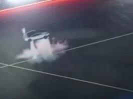Tesla ipinakita ang bagong Roadster na may rocket-style thrusters