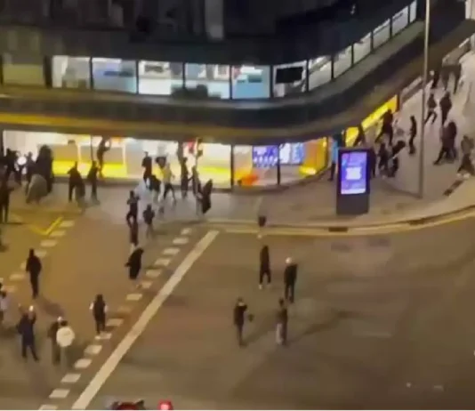 Pilipino, nabalakadan a liklikanda pay laeng dagiti 4 a lugar idiay Barcelona