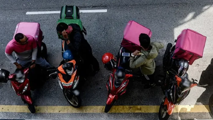 DELIVERY RIDERS