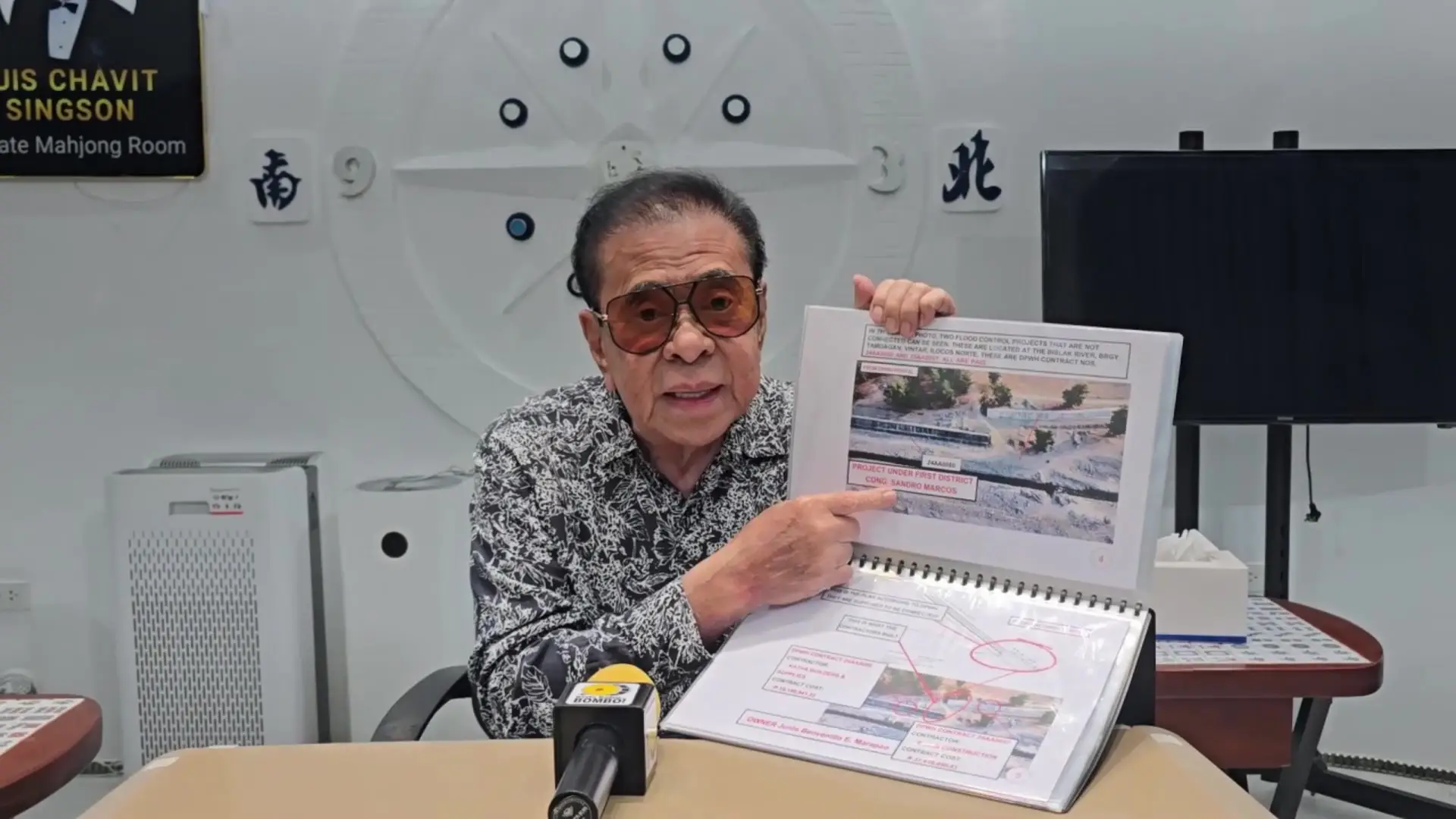 Chavit Singson, kinaritna ti Ombudsman ken dagiti agpampanday-linteg nga imbestigaran ti flood control projects idiay Ilocos Norte kagiddan ti panangipakitana kadagiti ebidensia