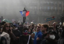 France, inyatiddugda pay ti curfew kontra kadagiti protesta