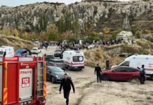 Panagreggaay ti sikat a rock formation idiay Turkey, 3 ti natay
